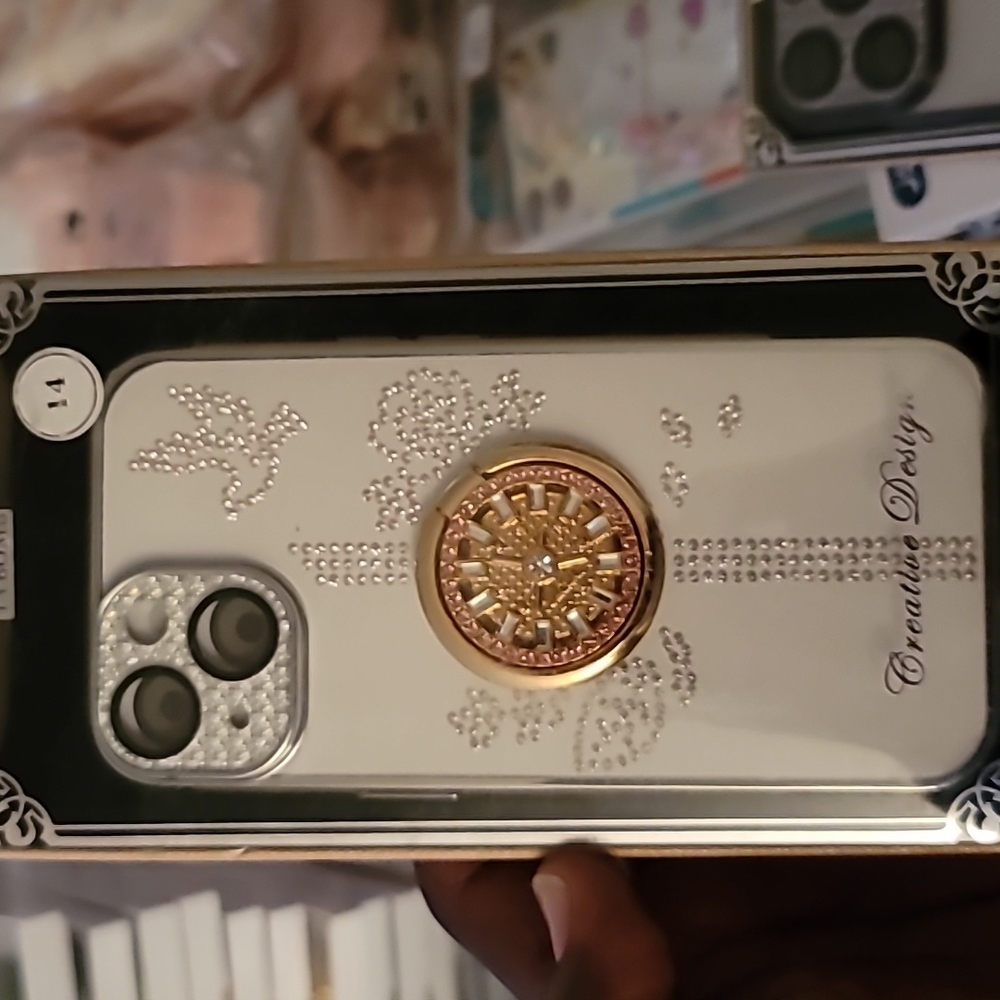 IPhone case - Picture 4 of 8